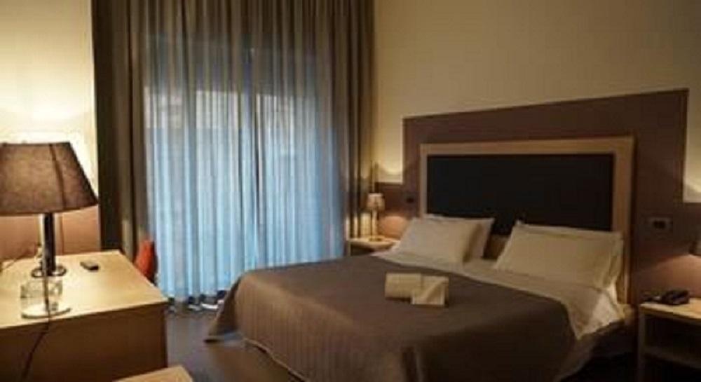 Crisol Europa Hotel Palermo Bagian luar foto