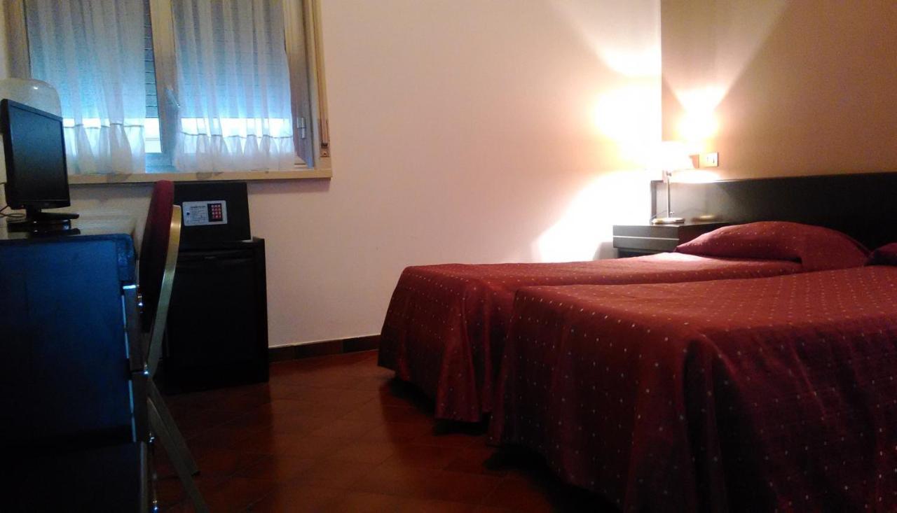 Crisol Europa Hotel Palermo Bagian luar foto