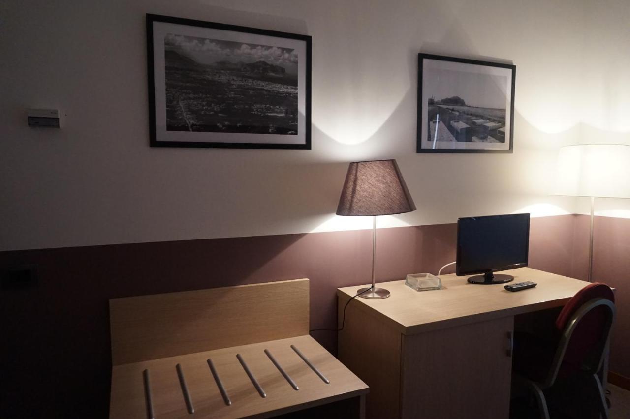 Crisol Europa Hotel Palermo Bagian luar foto