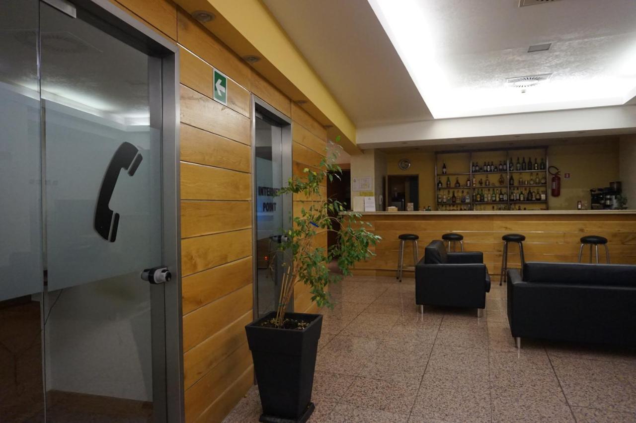Crisol Europa Hotel Palermo Bagian luar foto
