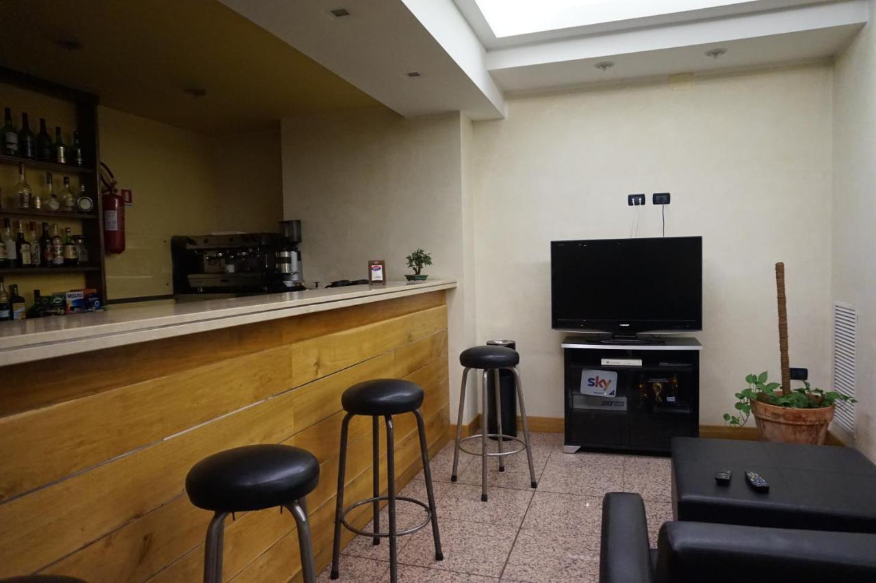 Crisol Europa Hotel Palermo Bagian luar foto