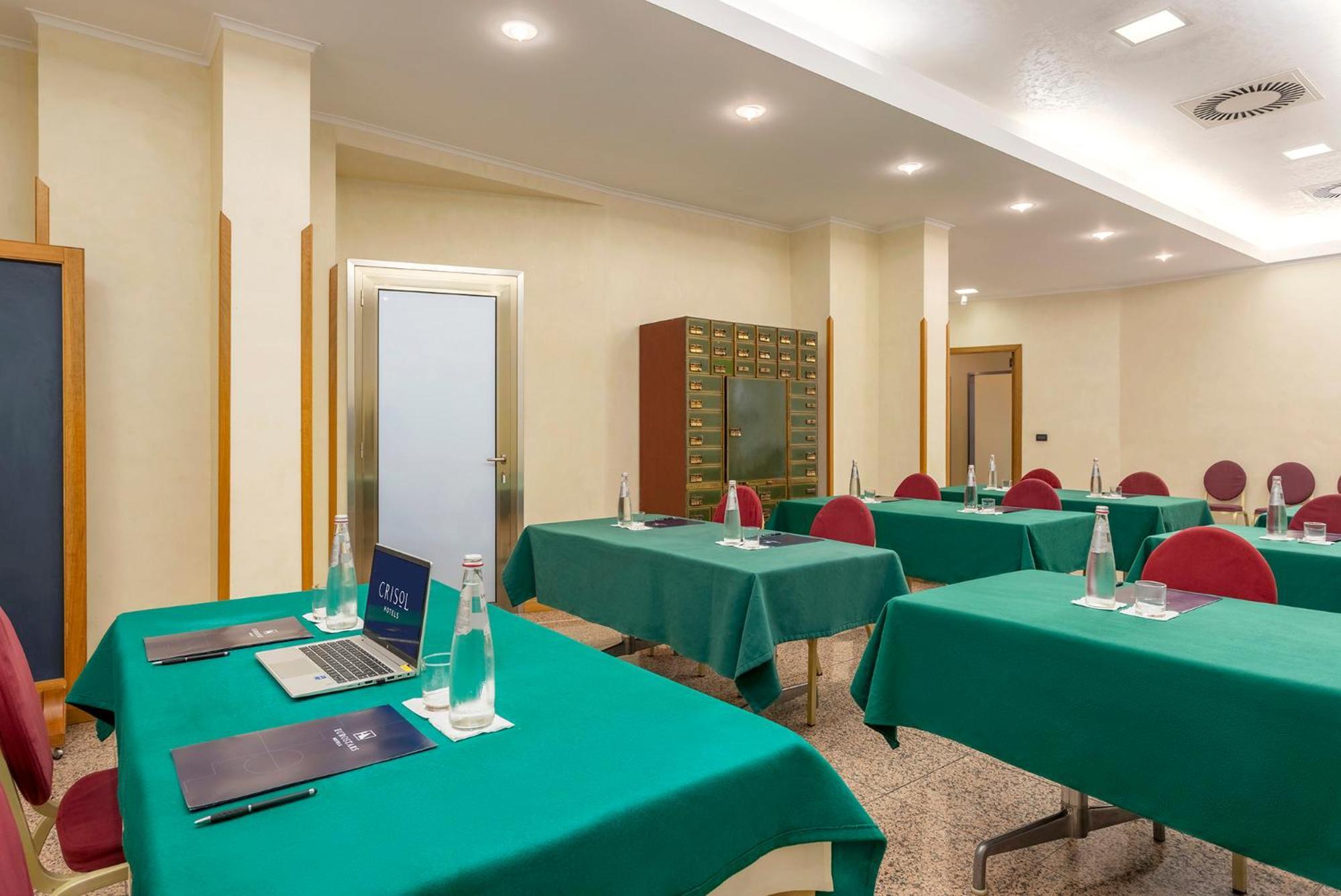 Crisol Europa Hotel Palermo Bagian luar foto