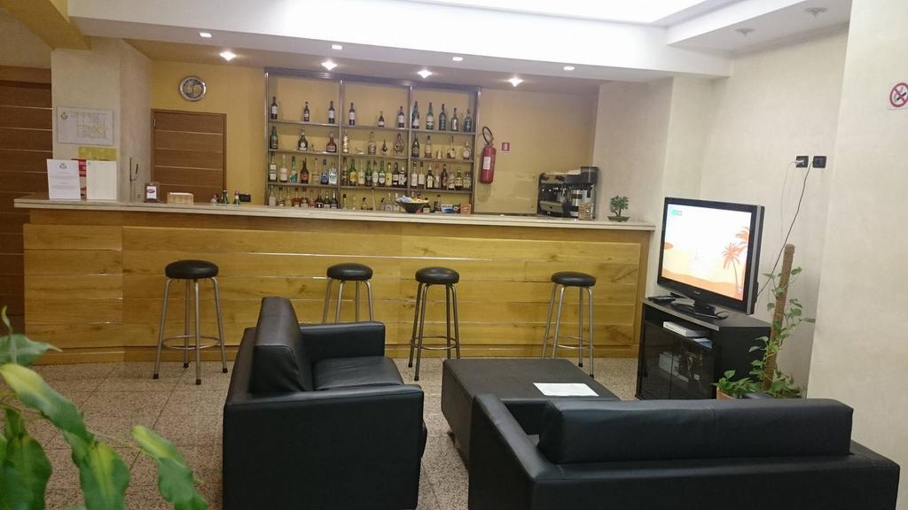 Crisol Europa Hotel Palermo Bagian luar foto